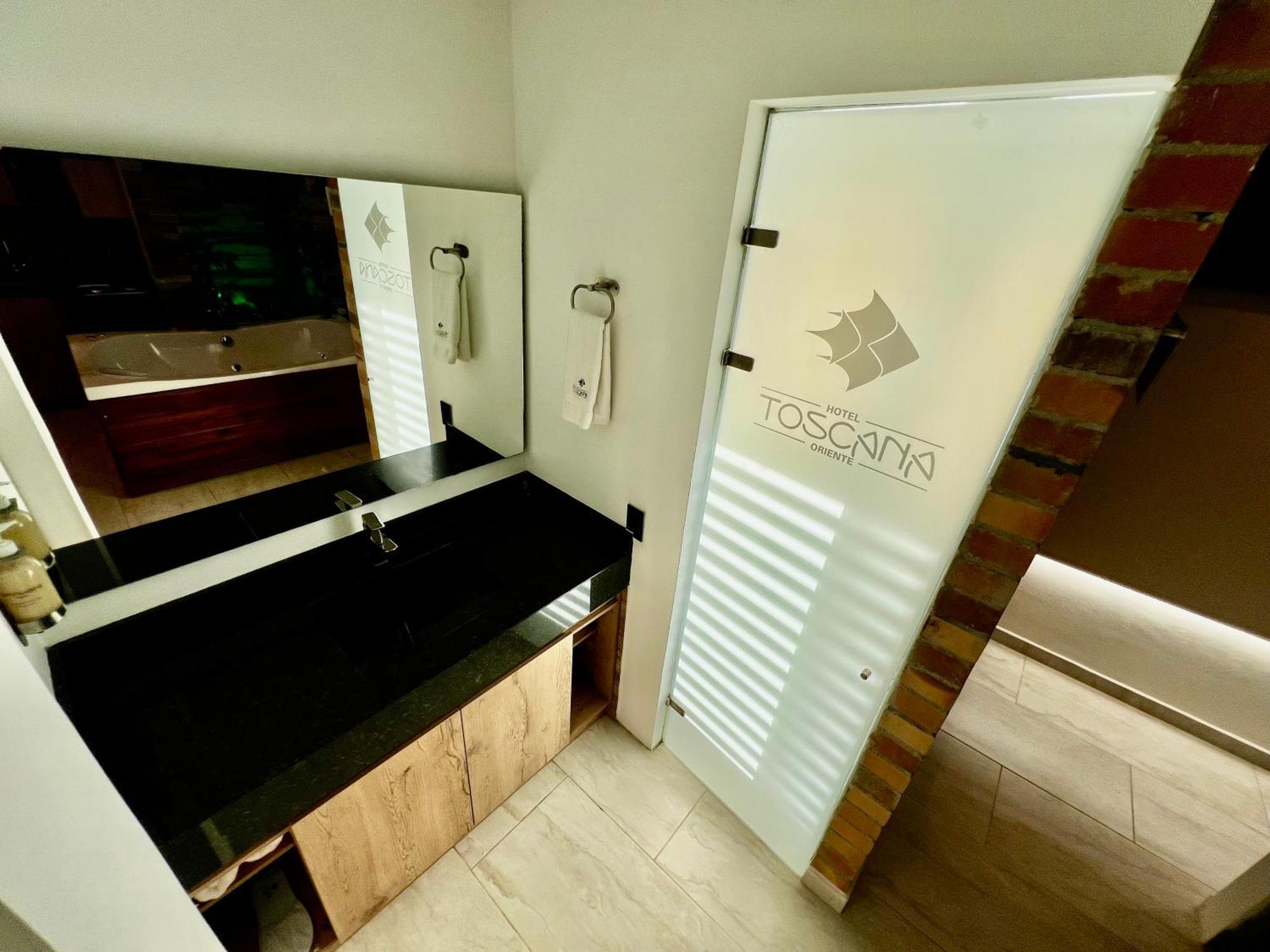 Hotel Toscana Oriente Rionegro Buitenkant foto